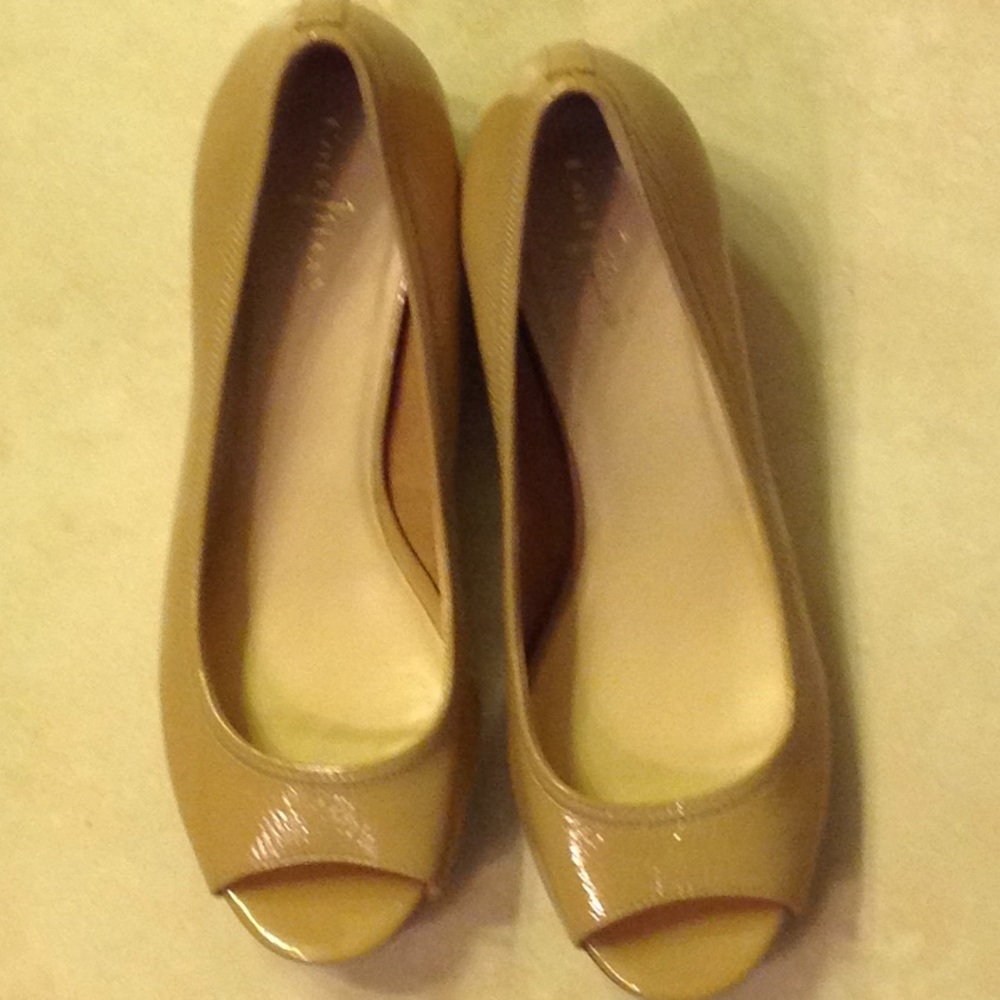 Tan dress shoes, Cole Han size 8-1/2 B